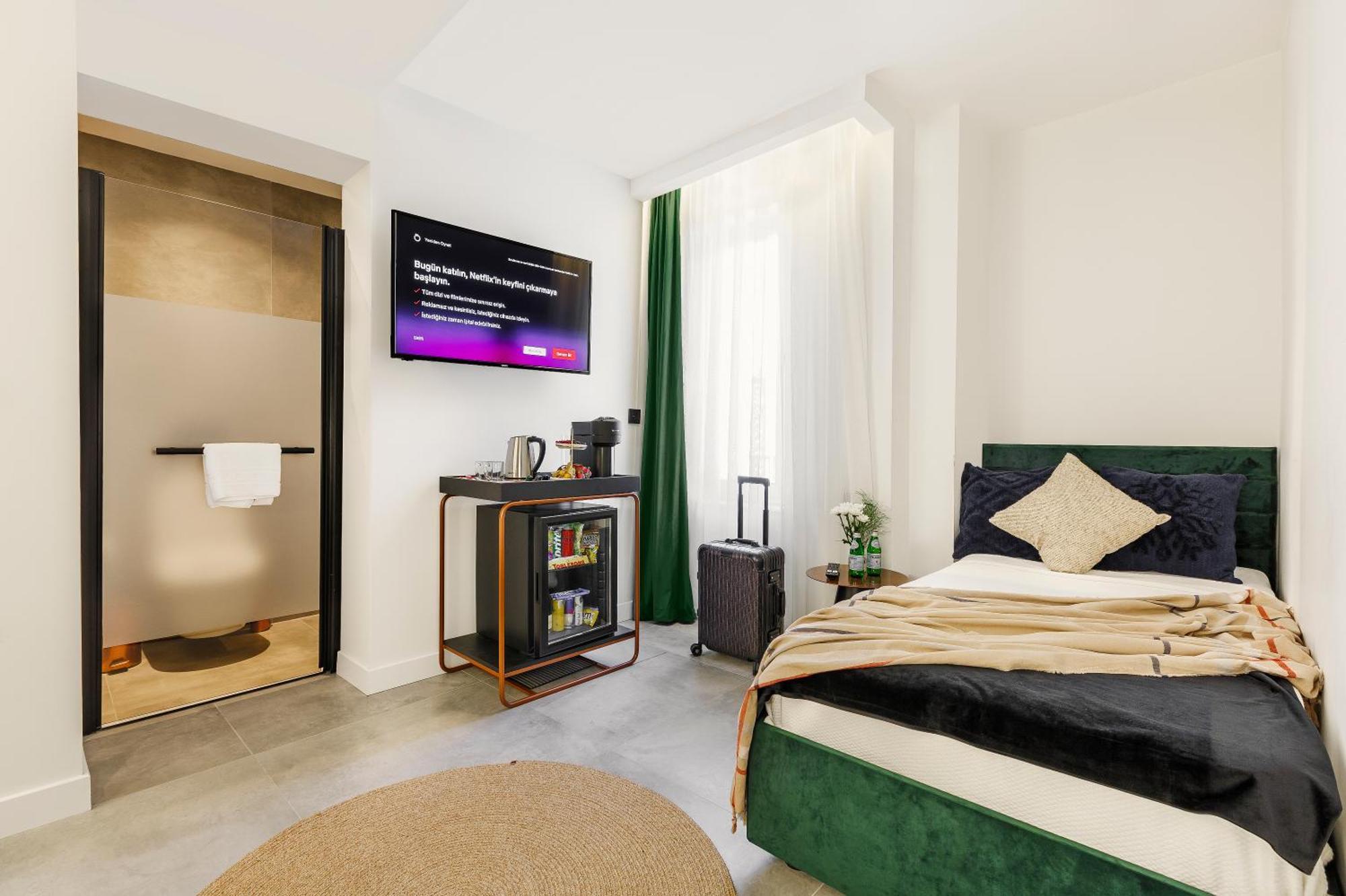 Luff Living (Adults Only) Antalia Esterno foto