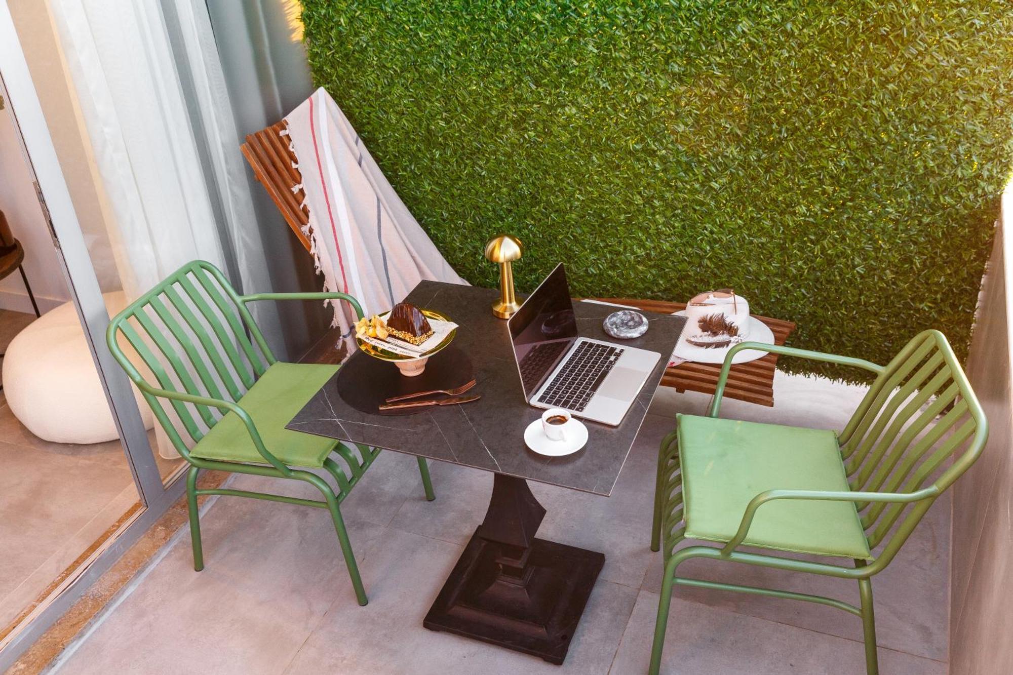 Luff Living (Adults Only) Antalia Esterno foto