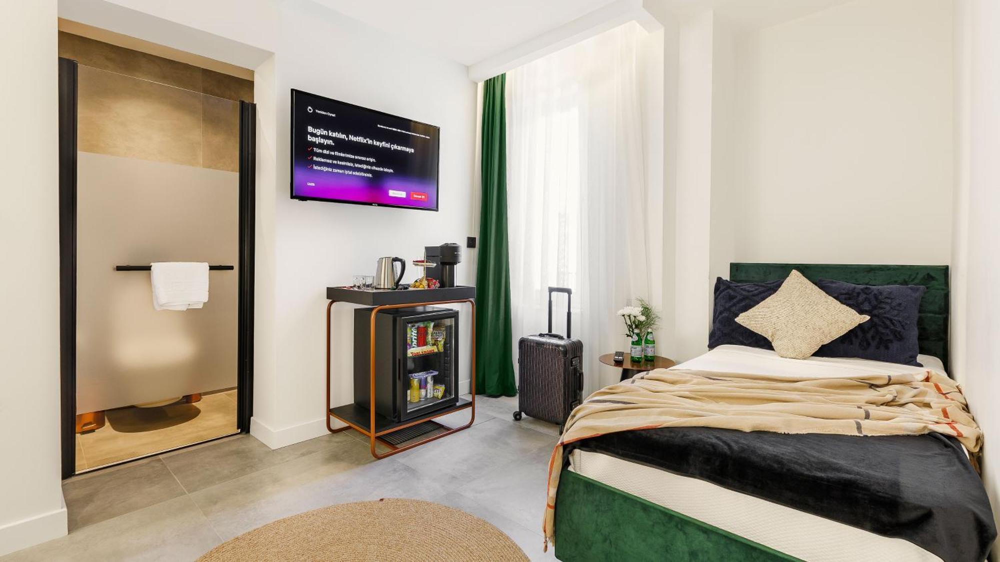Luff Living (Adults Only) Antalia Esterno foto